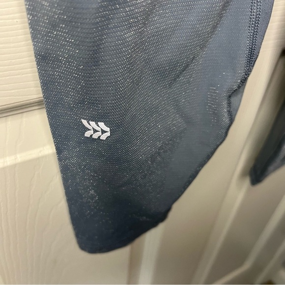 All in Motion XL Gray Activewear Top - Picture 4 of 5